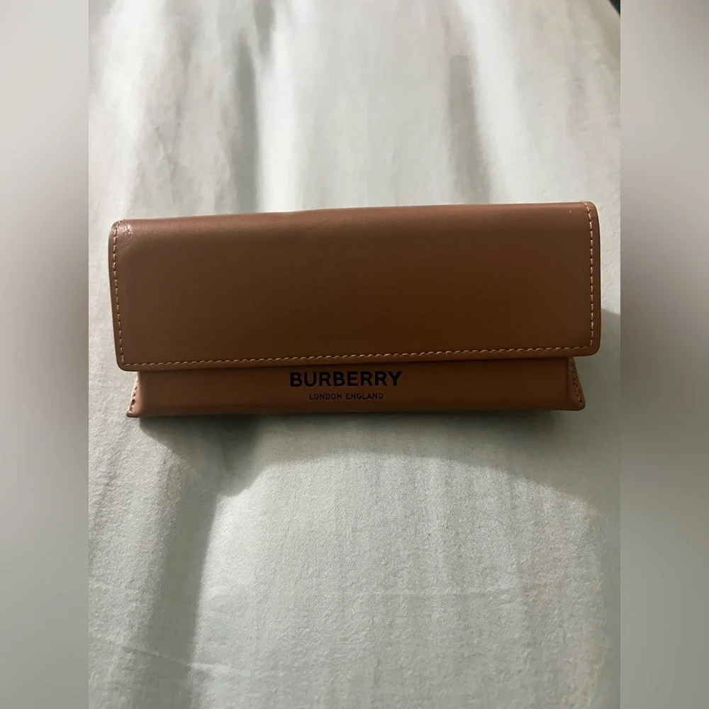 Burberry London England Eyeglasses Case - Picture 2 of 9